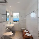 Badehaus Goor מלון 4*